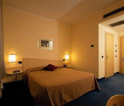 фото отеля ClassHotel Piacenza Junior Podenzano