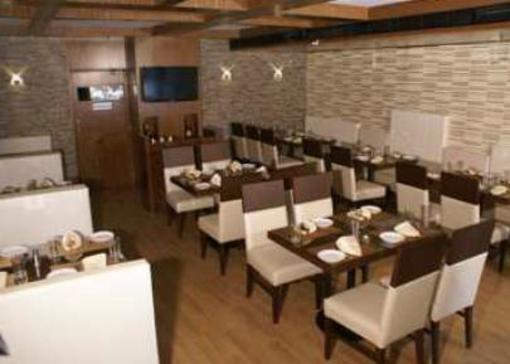 фото отеля Hotel Centra Ahmedabad