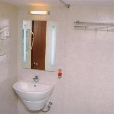 фото отеля Hotel Centra Ahmedabad