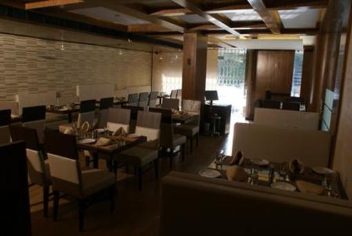 фото отеля Hotel Centra Ahmedabad