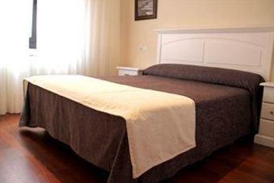 фото отеля Apartamentos Turisticos Verdemar Llanes
