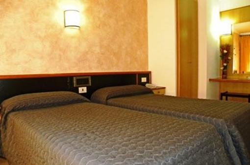 фото отеля Hotel Vilobi d'Onyar