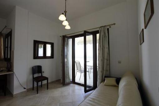фото отеля Villa Platanaki