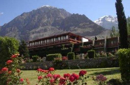 фото отеля Gilgit Serena Hotel