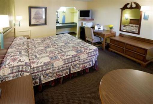 фото отеля Americas Best Value Inn Huntsville