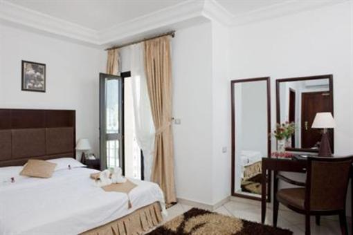 фото отеля Awal Hotel