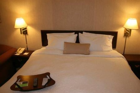 фото отеля Hampton Inn Hilton Monterrey Galerias Obispado