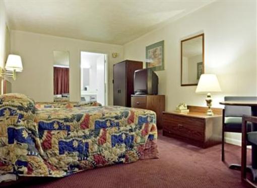 фото отеля Americas Best Value Inn - St. Albans South Charleston