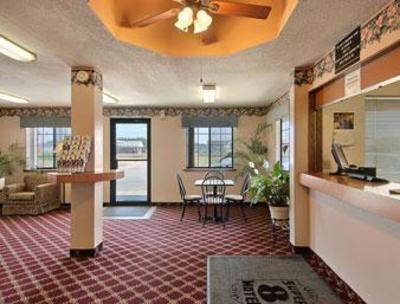 фото отеля Super 8 Motel Council Bluffs
