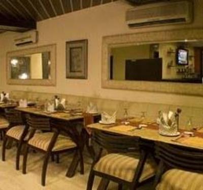 фото отеля Hotel Oakland New Delhi