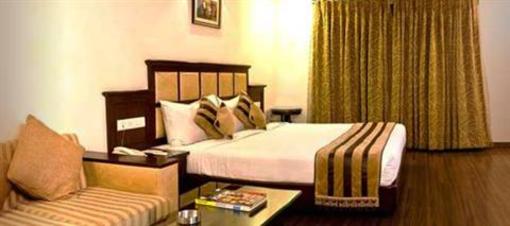 фото отеля Hotel Oakland New Delhi