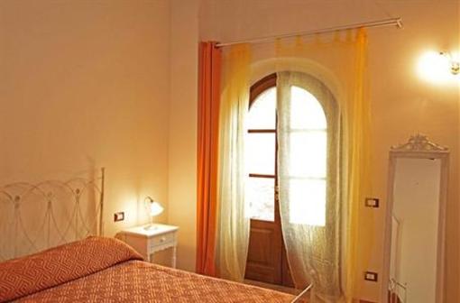 фото отеля Antico Casale B&B San Gimignano