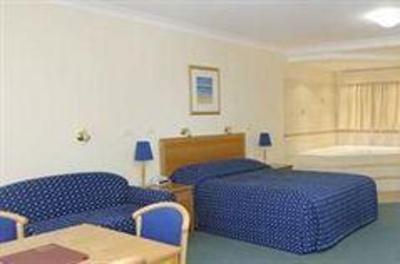 фото отеля BEST WESTERN Lakesway Motor Inn