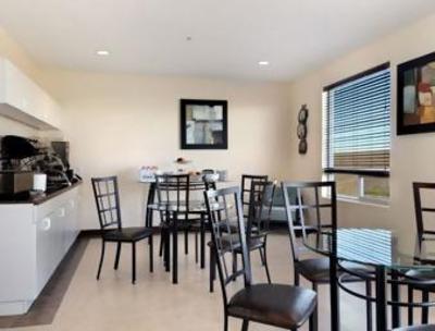 фото отеля Quality Hotel Grande Prairie