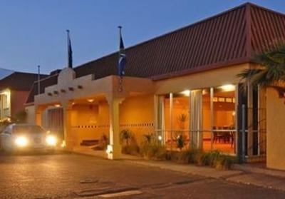 фото отеля Angus Inn Hotel