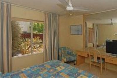 фото отеля Angus Inn Hotel