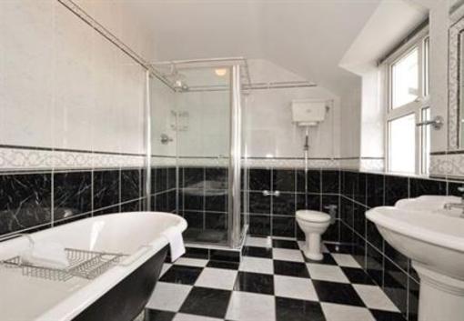 фото отеля Claremount House Bed & Breakfast Galway