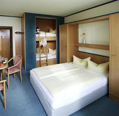 фото отеля Familotel Aparthotel Am Rennsteig