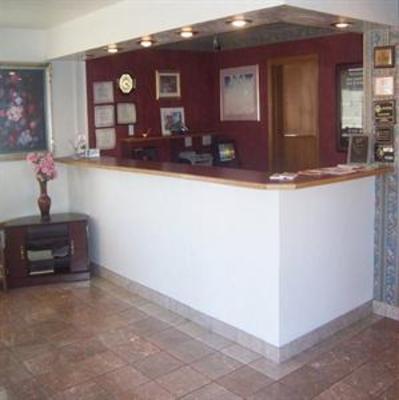 фото отеля Red Carpet Inn Medford