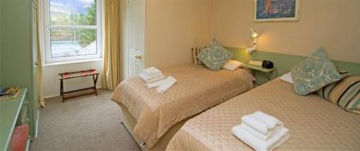 фото отеля The Loch Leven Hotel Fort William