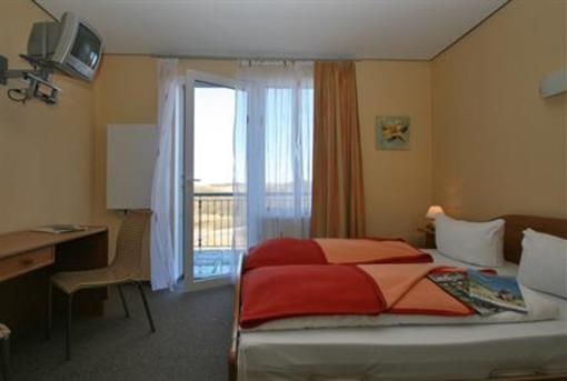 фото отеля Dünenhotel Borkum
