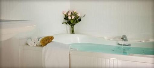 фото отеля The Woodstock Inn on the Millstream