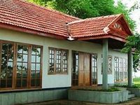 Thanneermukkom Ayurvedic Lake Resort Cherthala