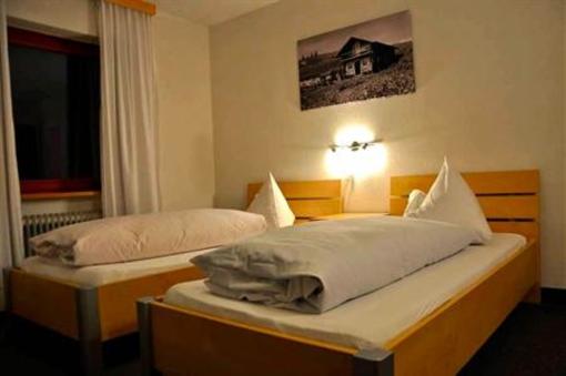 фото отеля Bergpension TheLounge Berwang