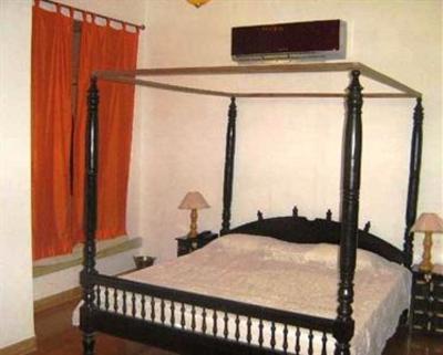 фото отеля Hotel Lalgarh Fort & Palace