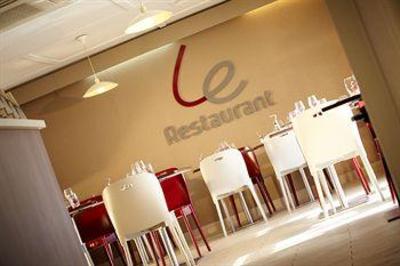 фото отеля Campanile Bordeaux Le Bouscat