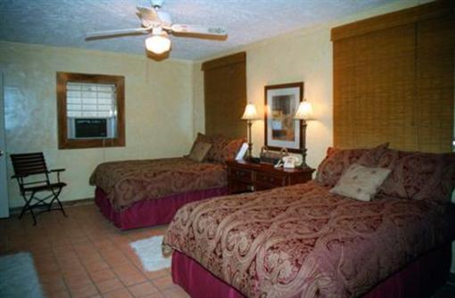 фото отеля Wisteria Inn Panama City Beach