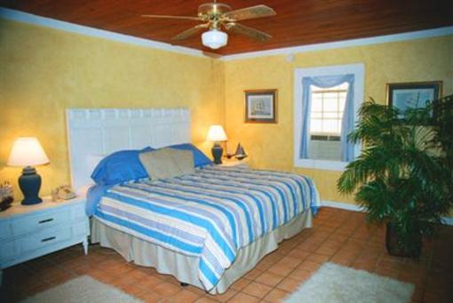 фото отеля Wisteria Inn Panama City Beach