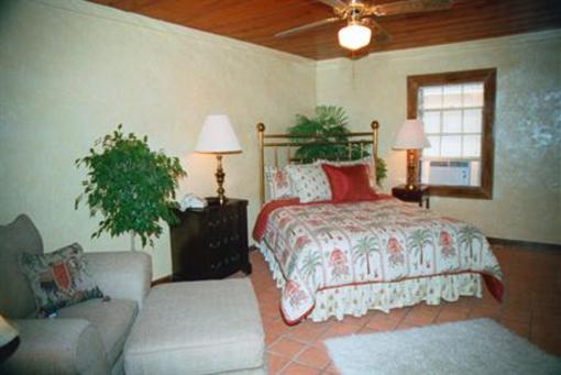 фото отеля Wisteria Inn Panama City Beach