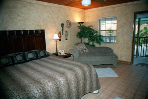 фото отеля Wisteria Inn Panama City Beach