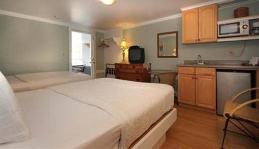 фото отеля Eagle House Motel