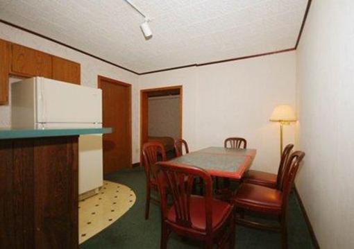 фото отеля Quality Inn Gaylord