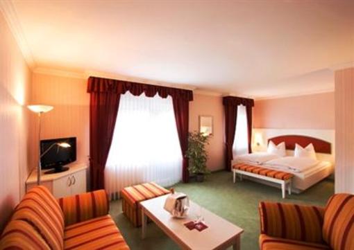 фото отеля Springbach Mühle Hotel Belzig