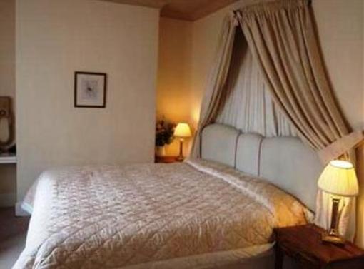 фото отеля The Lorna Doone Hotel