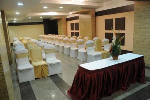 фото отеля Shelter Beach Resort Mahabalipuram