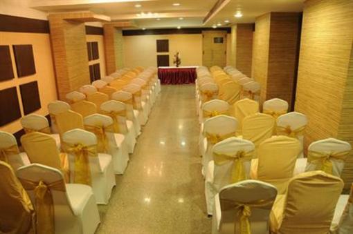 фото отеля Shelter Beach Resort Mahabalipuram