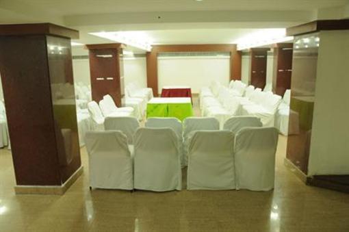 фото отеля Shelter Beach Resort Mahabalipuram