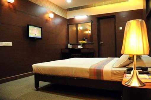 фото отеля Shelter Beach Resort Mahabalipuram