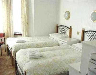 фото отеля Lothersdale Hotel