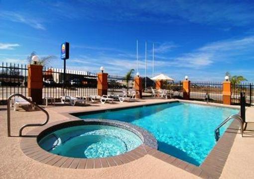 фото отеля Comfort Inn & Suites Navasota