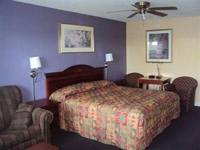 фото отеля Newport News Inn