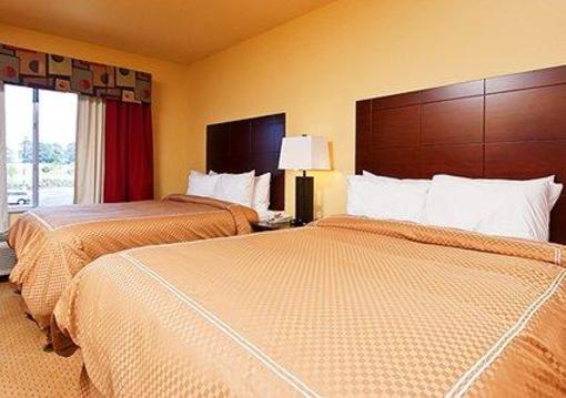 фото отеля Comfort Suites