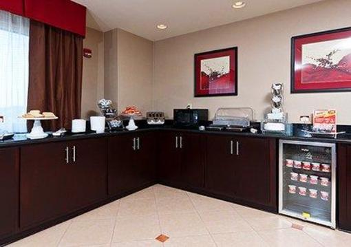 фото отеля Comfort Suites