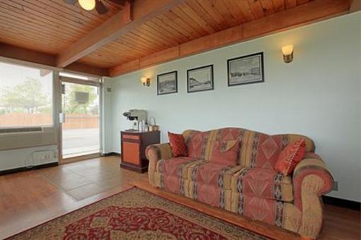 фото отеля Americas Best Value Inn Fort Collins