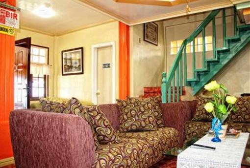 фото отеля Red Parrot Inn