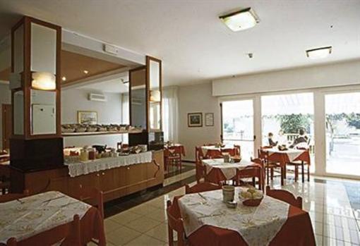 фото отеля Hotel Paris Lignano Sabbiadoro